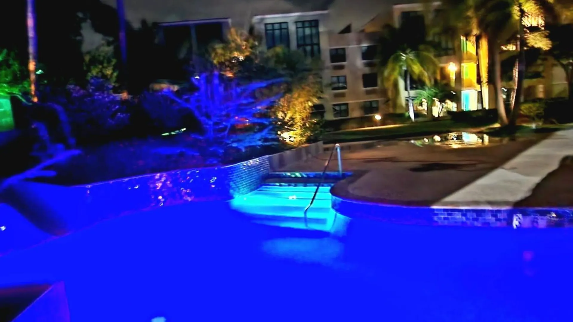 Beachfront Paradise Mesmerizing View - Sea&Sun Stay Loiza Apartment